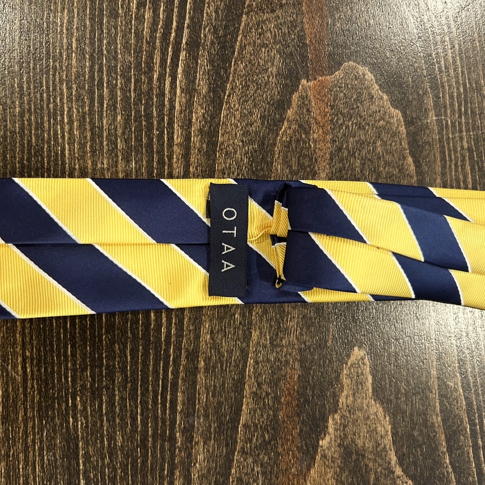 A beautiful set of OTAA thin ties for sale . - Picture 4 of 4